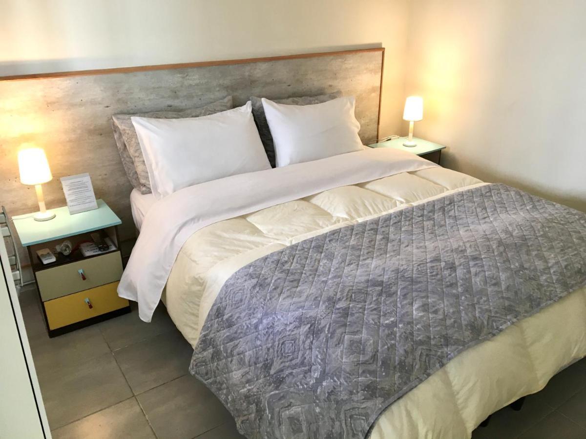 Rios Que Nos Unen Hostel Колония дел Сакременто Екстериор снимка