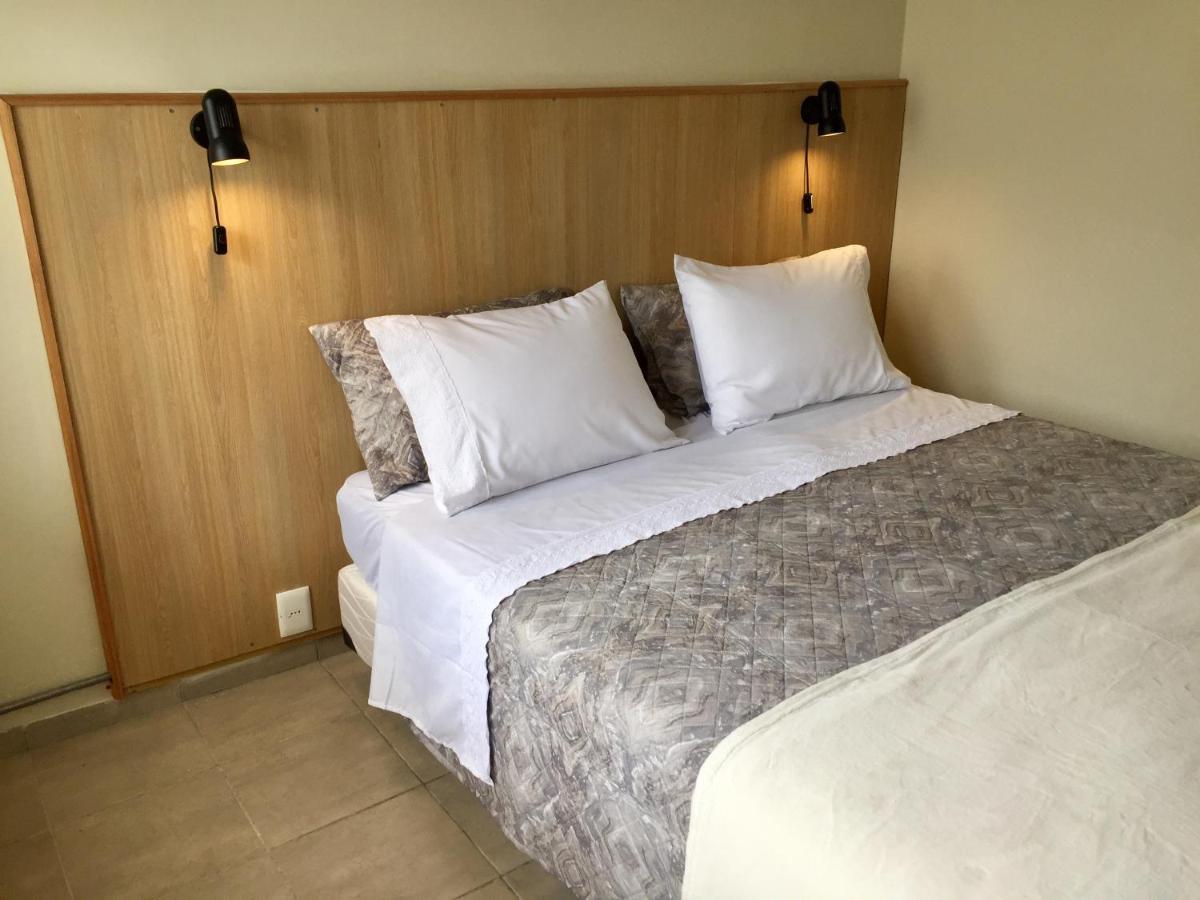 Rios Que Nos Unen Hostel Колония дел Сакременто Екстериор снимка